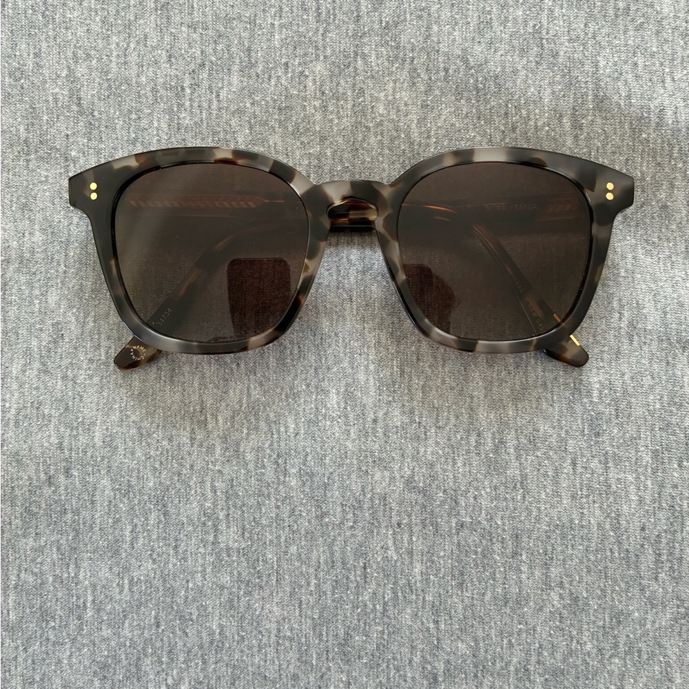 KREWE Leopard Pattern Sunglasses - image 3